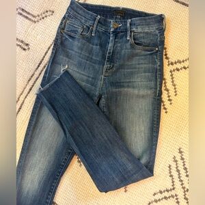 MOTHER High Waist Looker Ankle Fray